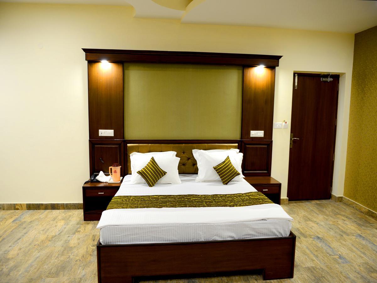 Anurag Hotel Katra  Ngoại thất bức ảnh