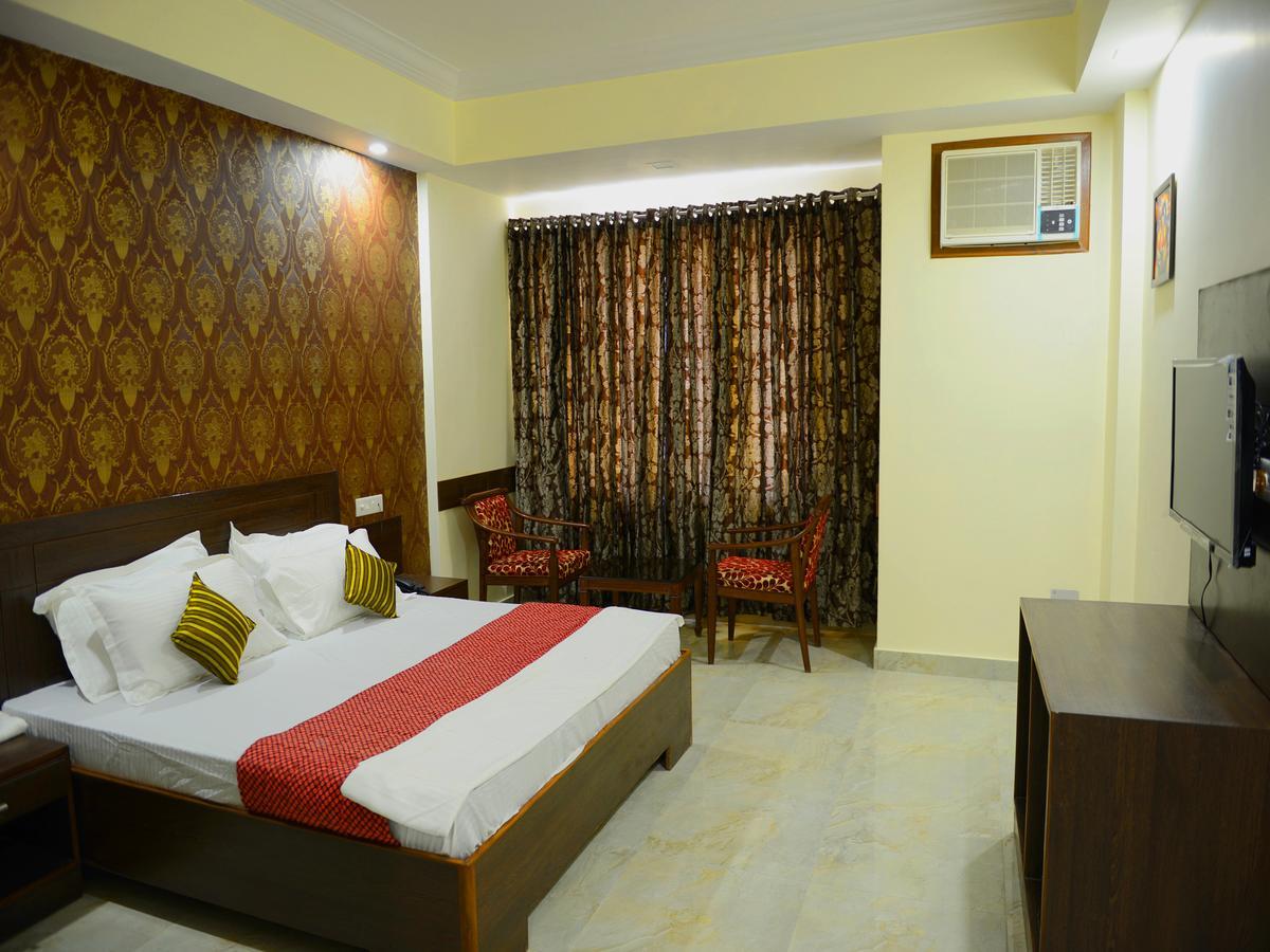 Anurag Hotel Katra  Ngoại thất bức ảnh