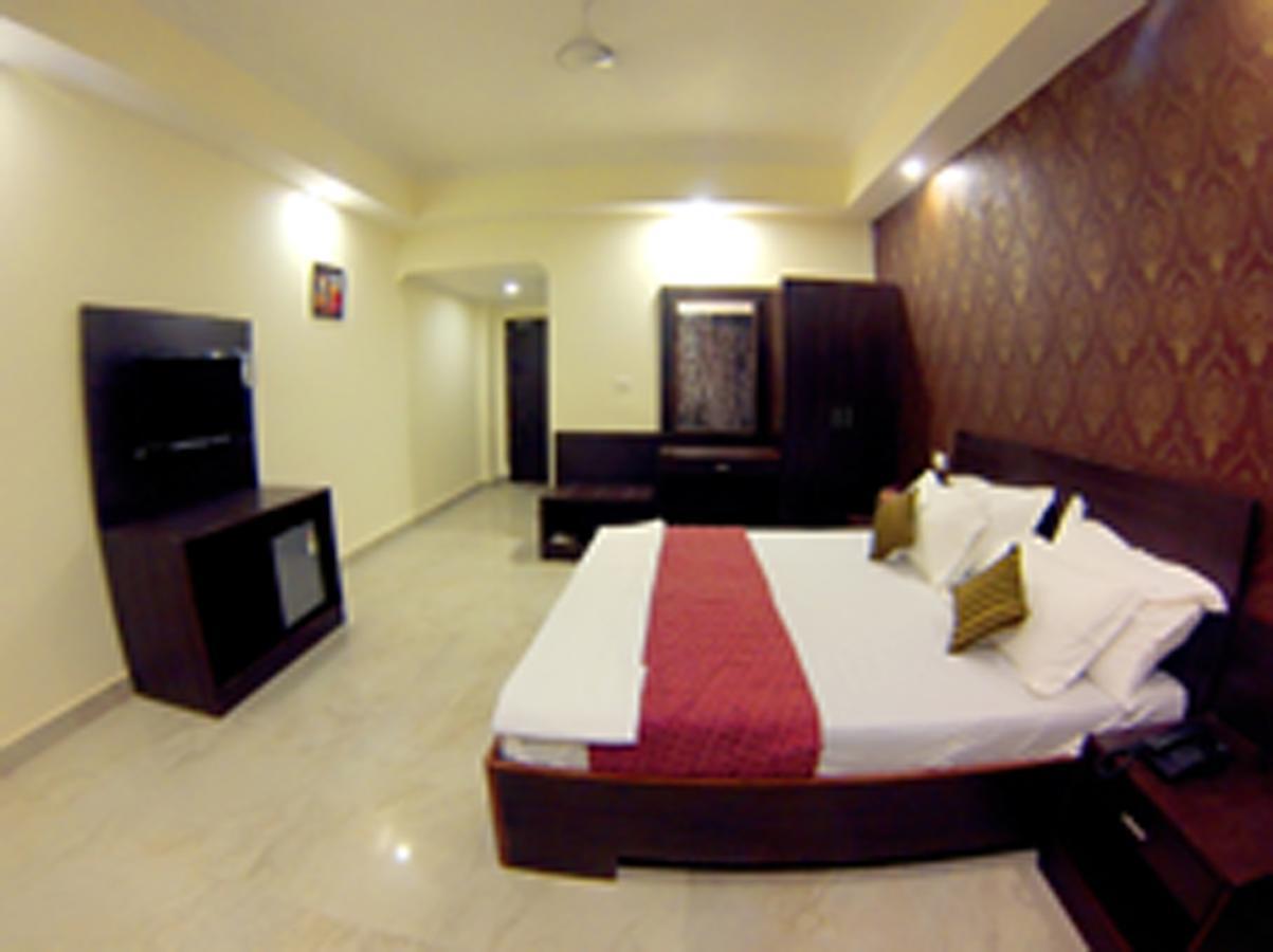Anurag Hotel Katra  Ngoại thất bức ảnh